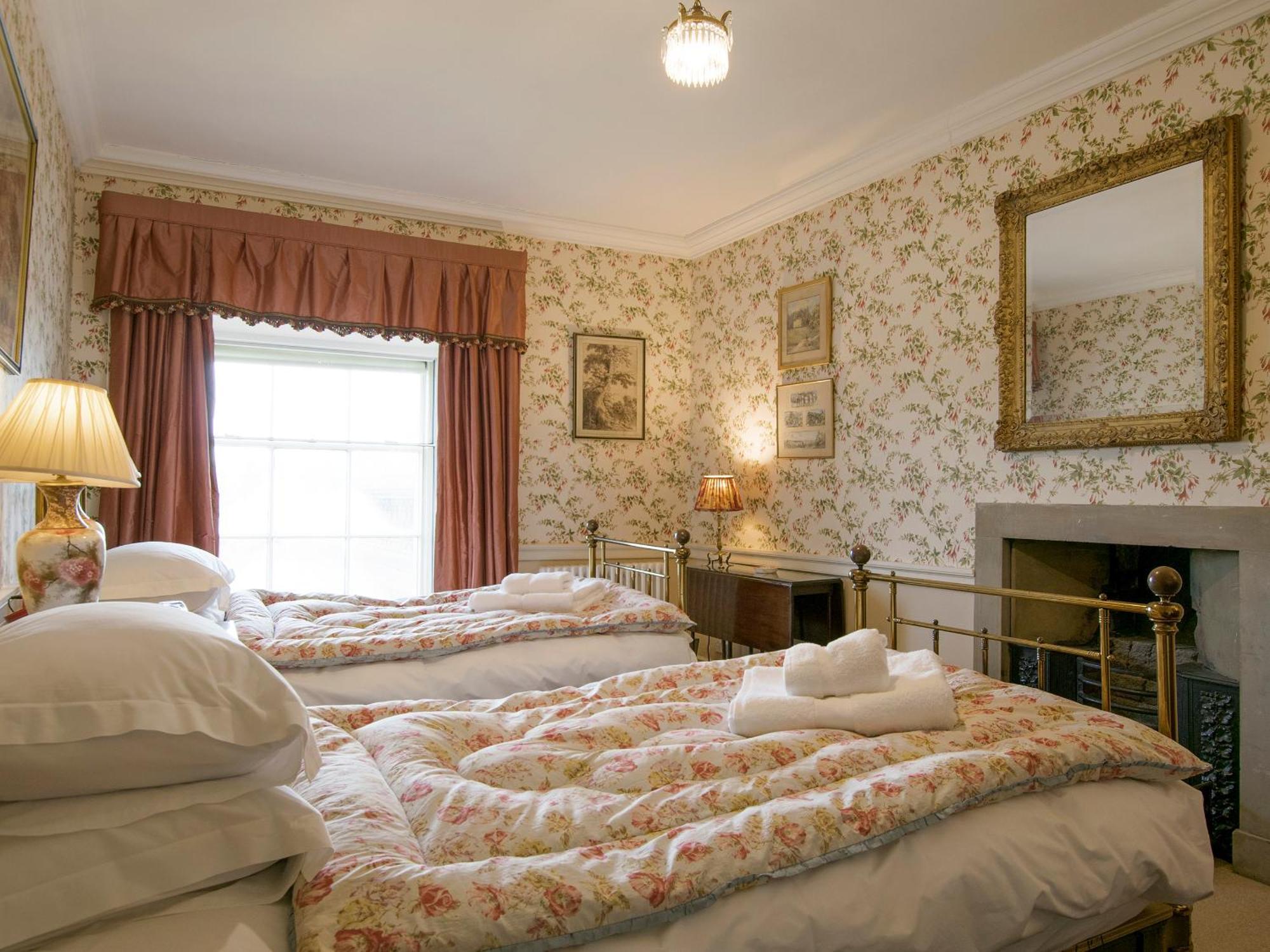Broughton Hall By Birch Stays エクステリア 写真